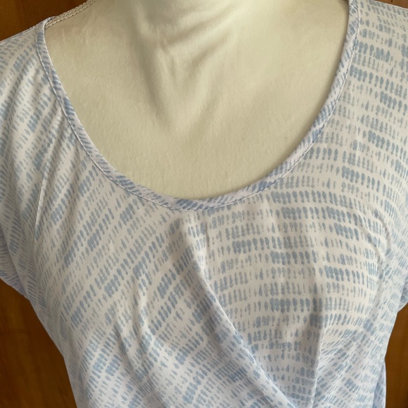 Woman’s short sleeve blouse a.n.a size large NEW - Picture 2 of 11